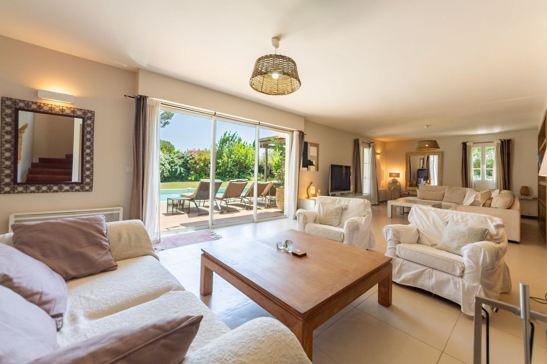 Villa in Grimaud, Provence-Alpes-Côte d'Azur, France 4 - 16171166