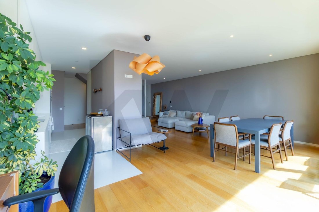 Apartment in Mafamude e Vilar do Paraiso, Porto District, Portugal 4 - 16174452