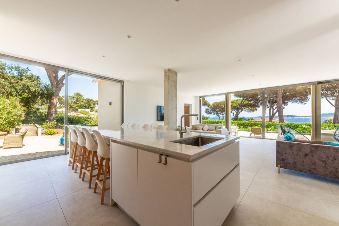 Villa in Grimaud, Provence-Alpes-Côte d'Azur, France 5 - 16171313