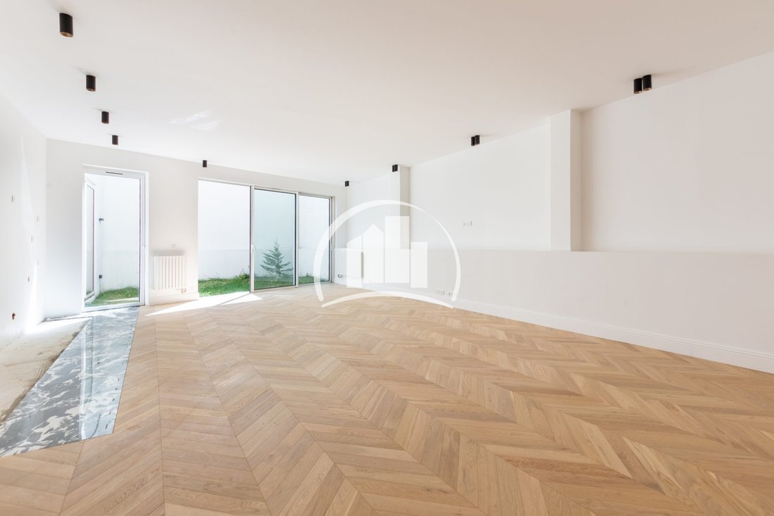 Apartment in Centre Ville, Charenton-le-Pont, France 1 - 16178279