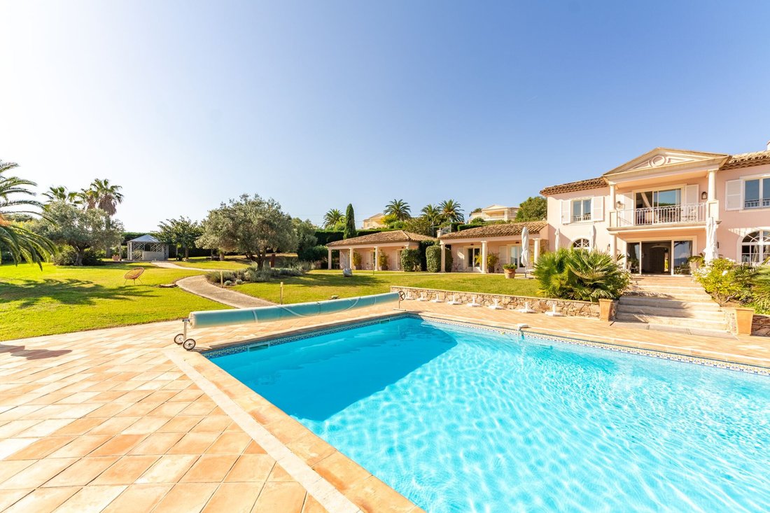 Villa in Grimaud, Provence-Alpes-Côte d'Azur, France 4 - 16171182