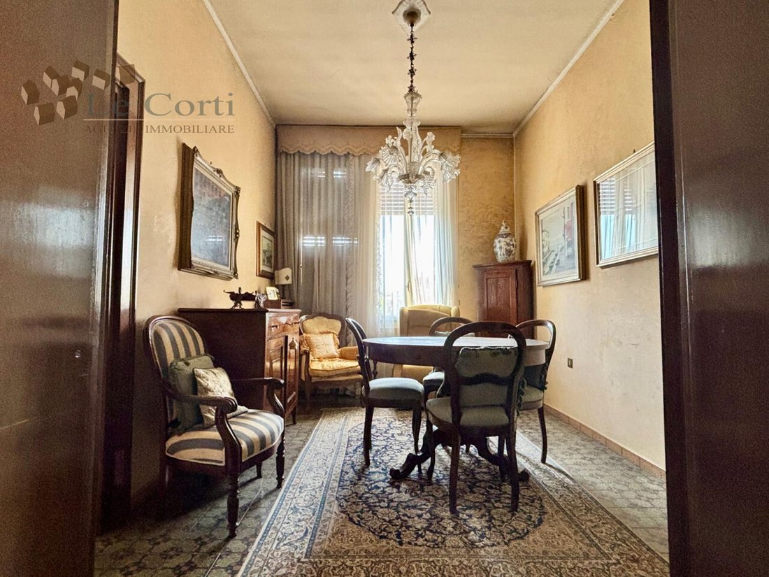 Villa in Lonigo, Veneto, Italy 4 - 15144602