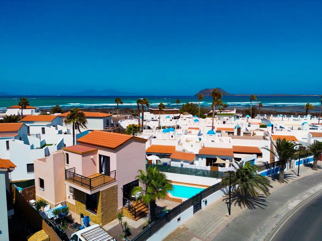 Villa in La Oliva, Canary Islands, Spain 1 - 16172210