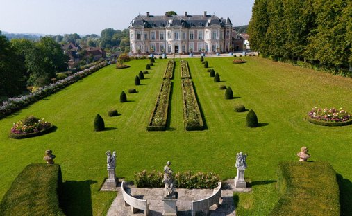 Castle in Long, Hauts-de-France, France 1