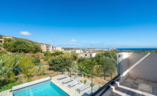 Villa in Secteur Périphérique, Calvi, France 1