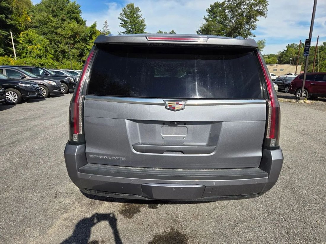 Suv in Charlton, MA, United States 4 - 16171540