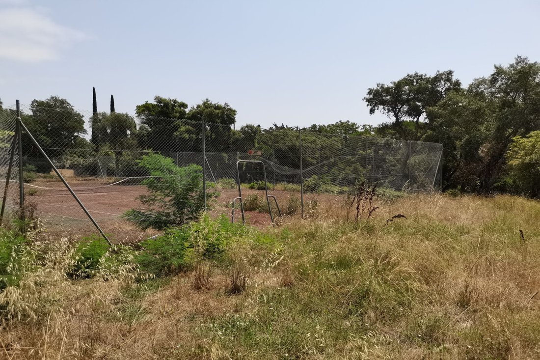 Land in Grimaud, Provence-Alpes-Côte d'Azur, France 4 - 16171297