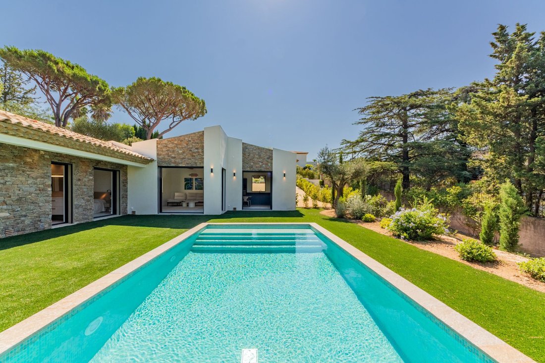 Villa in Ville-Les Saquedes-Le Bouillonnet, Sainte-Maxime, France 2 - 16171501