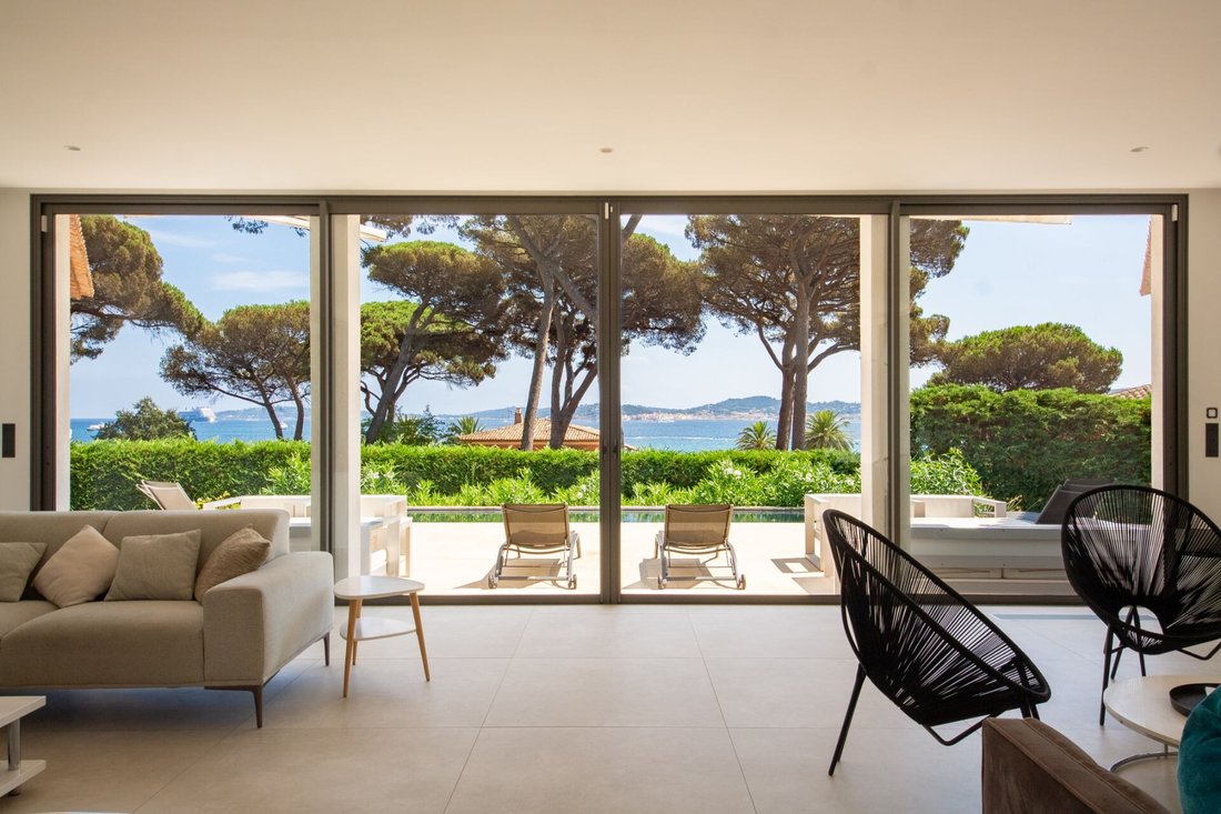 Villa in Grimaud, Provence-Alpes-Côte d'Azur, France 3 - 16171313