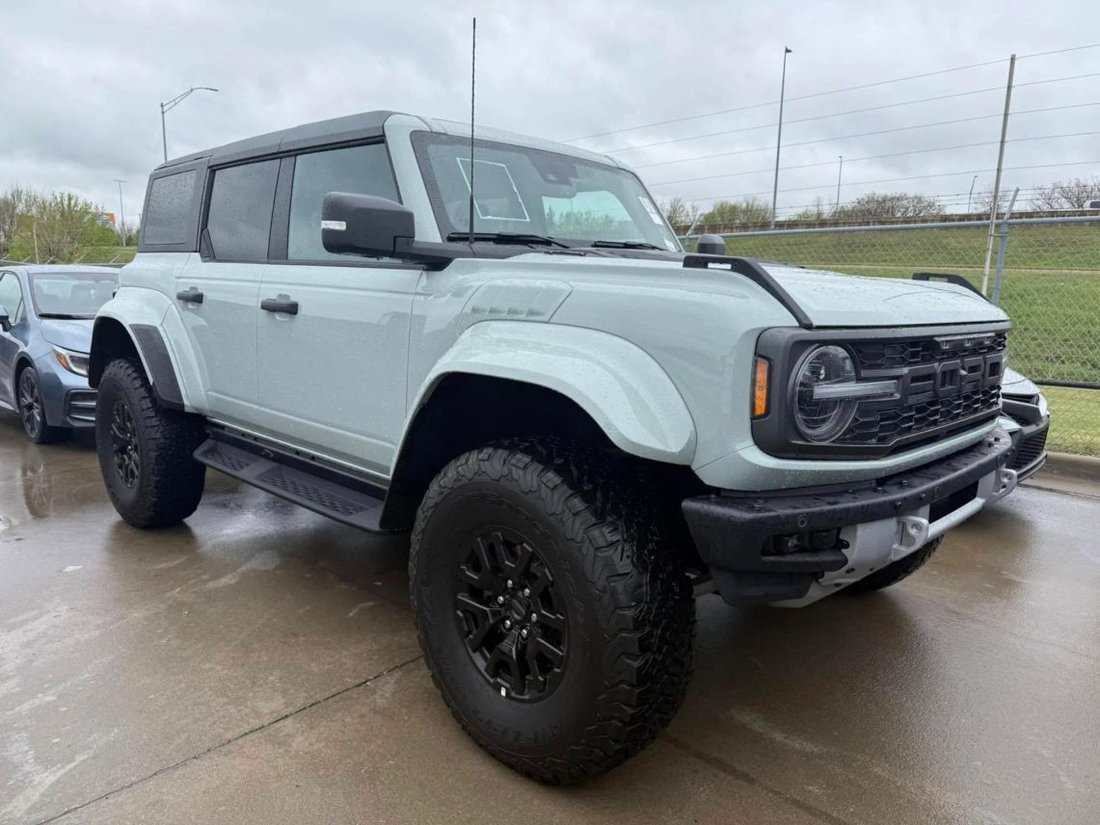 Suv in Springdale, AR, United States 1 - 16180042