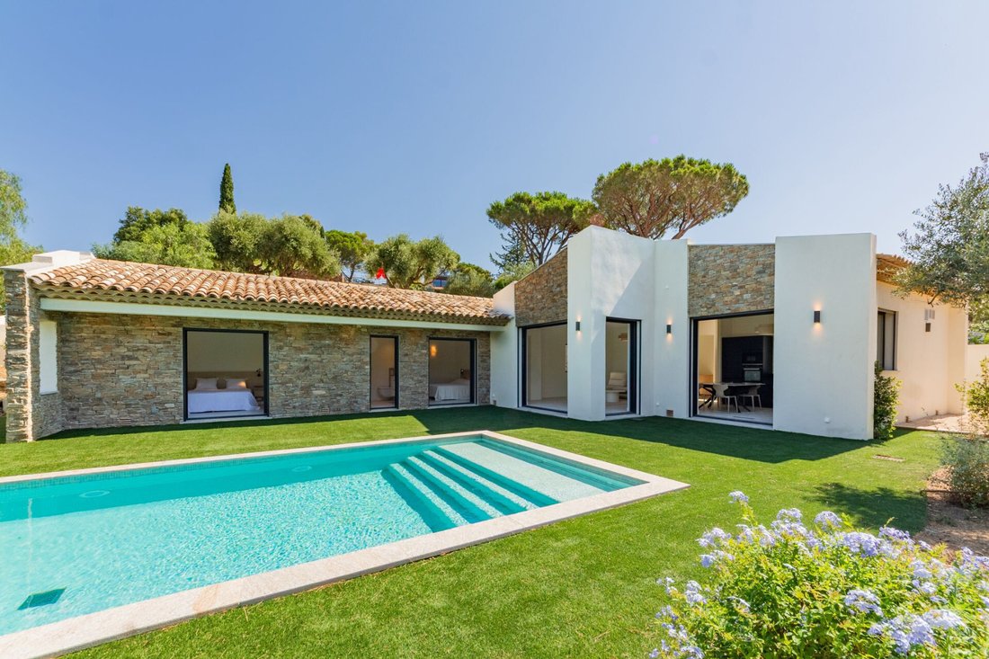 Villa in Ville-Les Saquedes-Le Bouillonnet, Sainte-Maxime, France 1 - 16171501