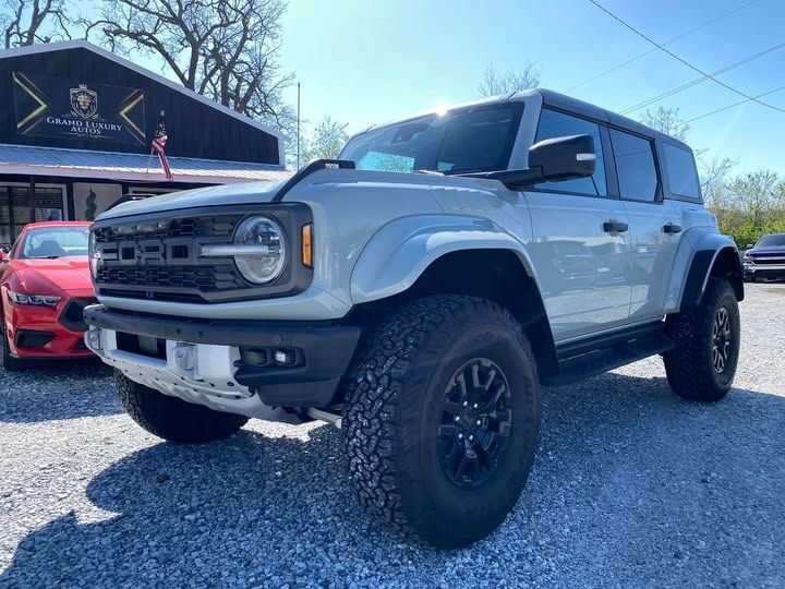 Suv in Springdale, AR, United States 2 - 16180042