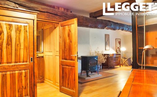 Castle for Sale in Nontron, Nouvelle-Aquitaine, France