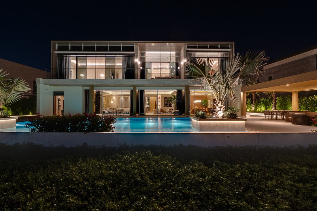 Villa in Hadaeq Sheikh Mohammed Bin Rashid, Dubai, United Arab Emirates 1 - 16173967