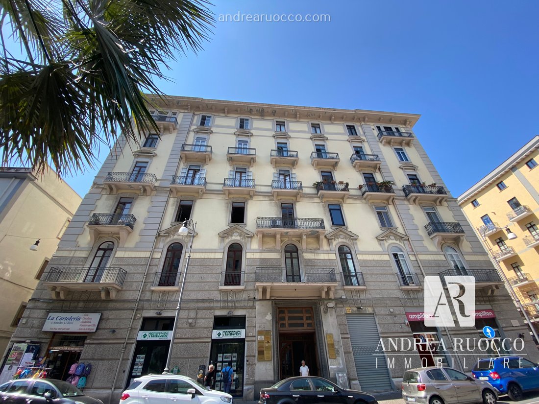 Appartement à Centre, Salerno, Campanie 4 - 16176585
