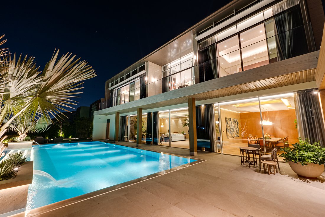 Villa in Hadaeq Sheikh Mohammed Bin Rashid, Dubai, United Arab Emirates 3 - 16173967