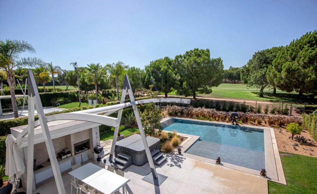 Villa in Vilamoura, Quarteira, Algarve 1 - 16170455