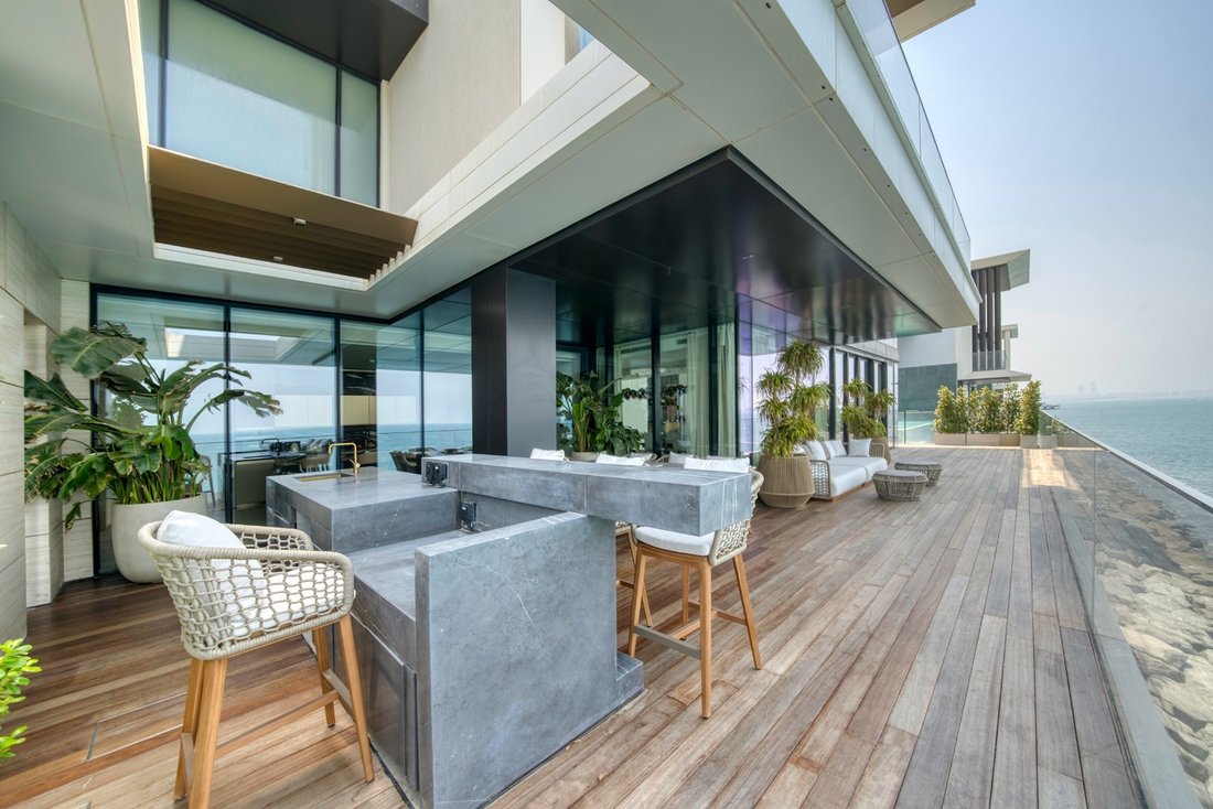 Villa in Umm Suqeim, Dubai, United Arab Emirates 3 - 16175743