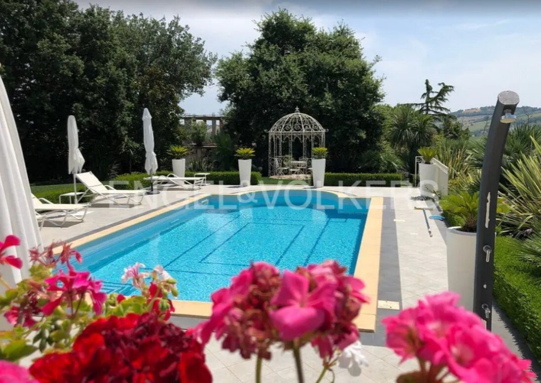 Villa in Cossignano, Marche, Italy 4 - 14502096