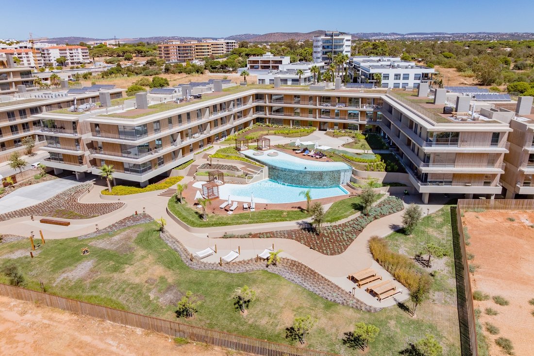 Apartment in Quarteira, Algarve, Portugal 1 - 16180392