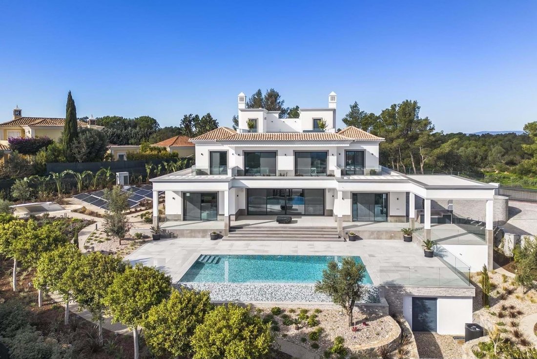 Villa in Loule (Sao Clemente), Algarve, Portugal 3 - 16068696