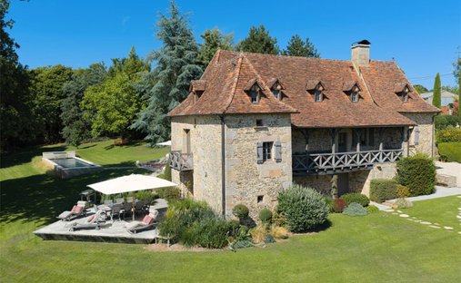 Country House in Saint-Céré, Occitania, France 1