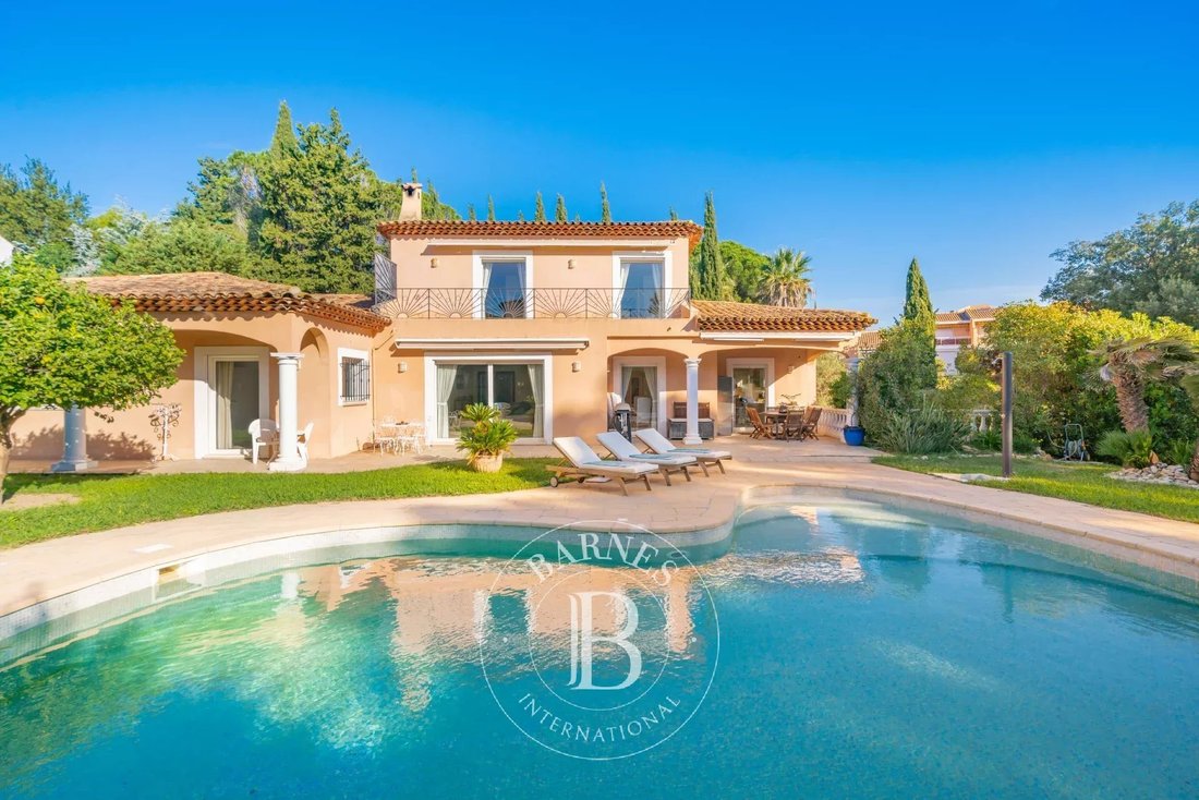 Villa in Le Grand Duc-Minelle, Mandelieu-la-Napoule, France 2 - 16183469