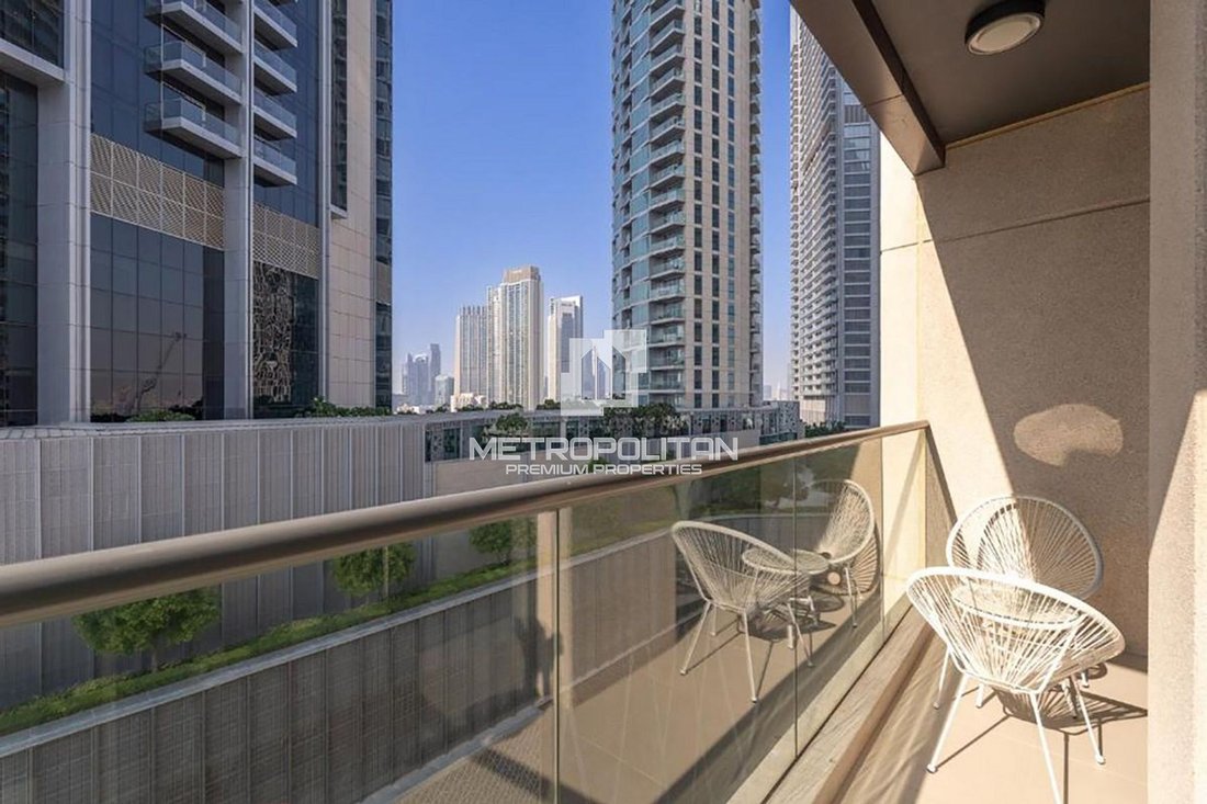Apartment in Downtown Dubai, Dubai, United Arab Emirates 1 - 16183626