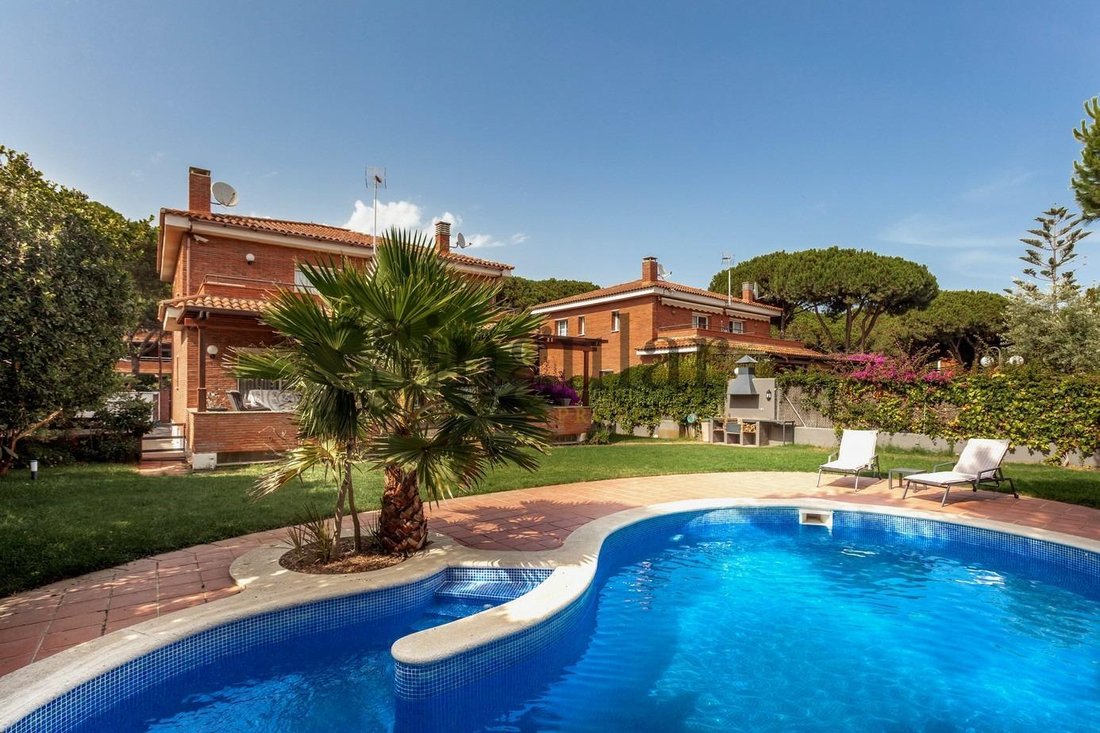 Villa in Gava, Catalonia, Spain 5 - 16184498