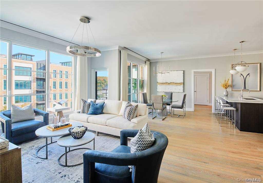 Condo in Glen Cove, New York, United States 1 - 16185070