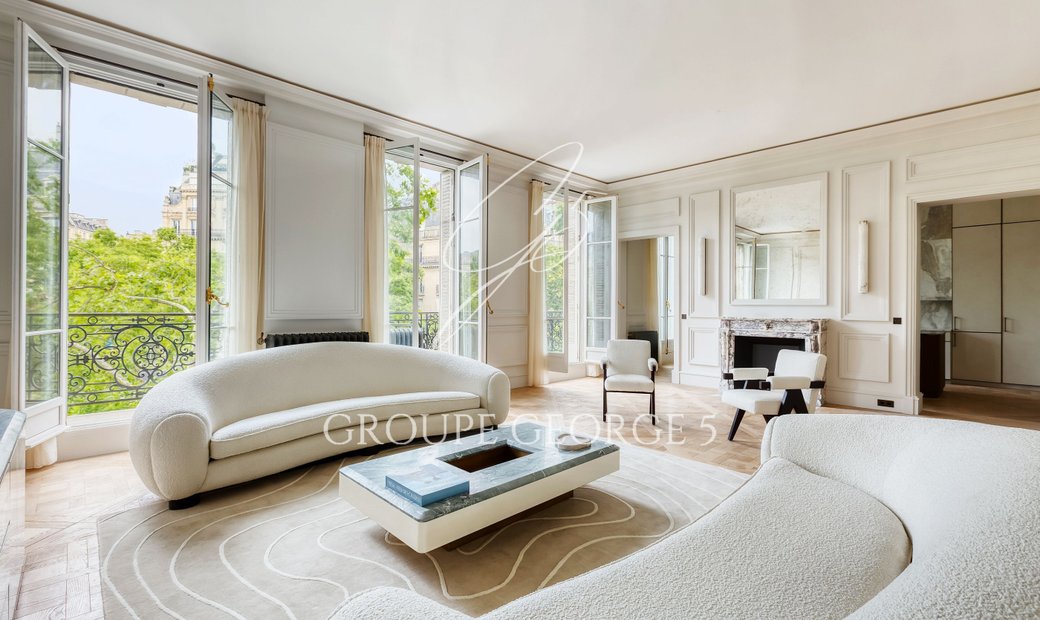 Paris 16ème Iéna Turnkey Luxury Apartment, View Of Place Iéna In Paris ... - Luxury Apartment Turnkey Restoration