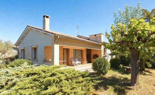 House in Est, Fuveau, France 1
