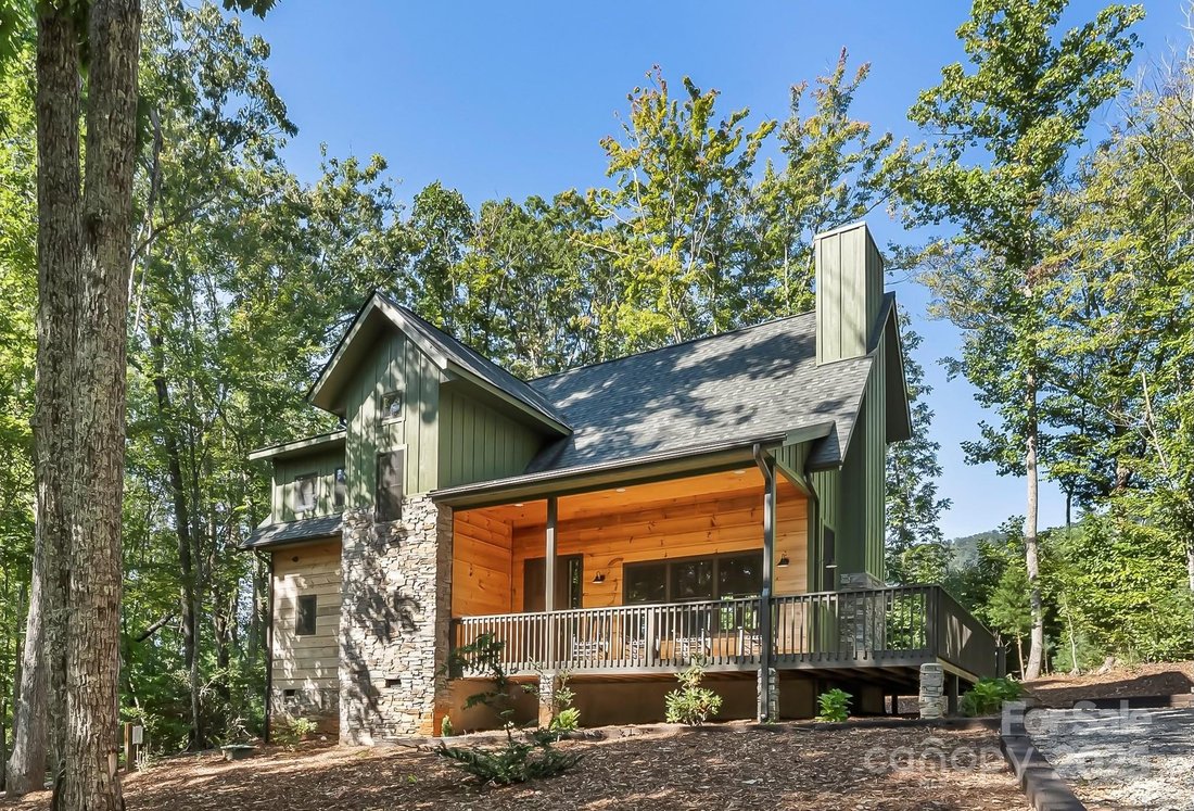 House in Marion, North Carolina, United States 1 - 16184047