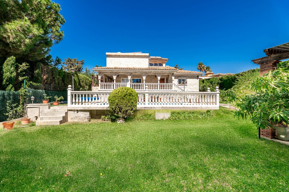 Villa in Elviria-Cabopino, Marbella, Spain 3 - 16184352