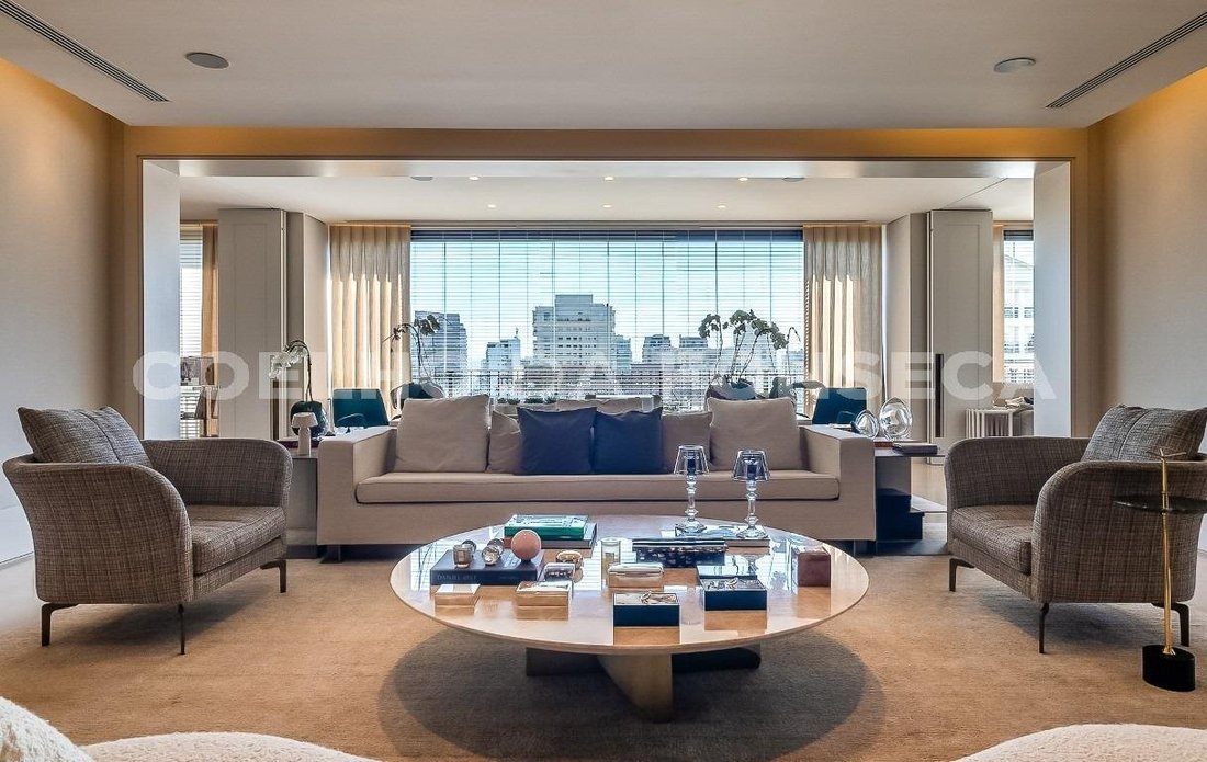 Condo in São Paulo, State of São Paulo, Brazil 1 - 16185455