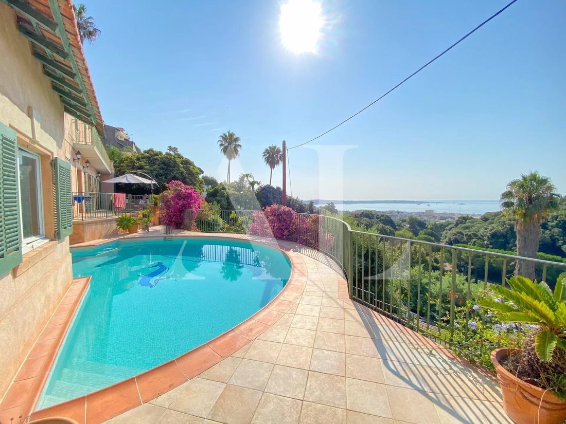 Villa in Gabelle-Courcettes-Les Clos, Vallauris, France 2 - 16184729
