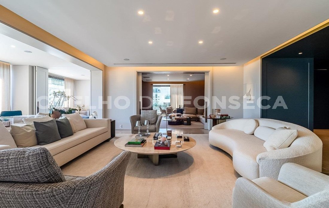 Condo in São Paulo, State of São Paulo, Brazil 3 - 16185455