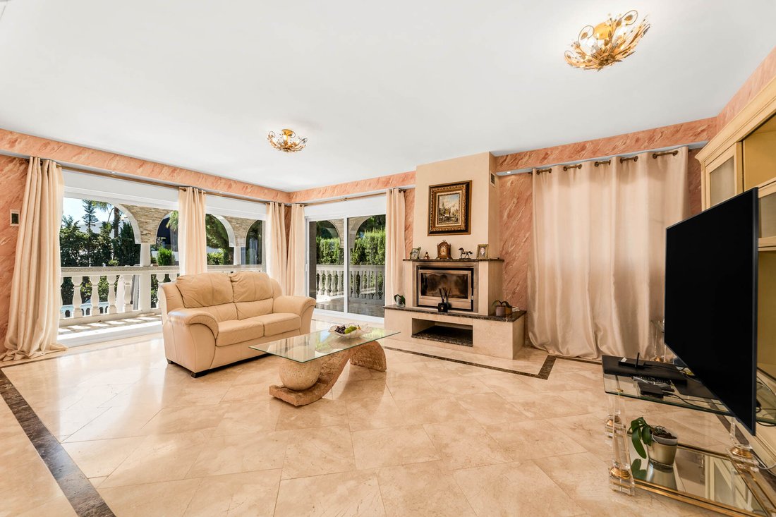 Villa in Elviria-Cabopino, Marbella, Spain 5 - 16184352