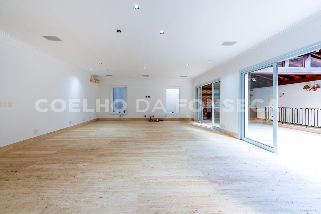 Condo in São Paulo, State of São Paulo, Brazil 5 - 16185428