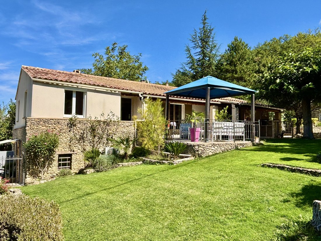Villa in Malaucène, Provence-Alpes-Côte d'Azur, France 1 - 16184480