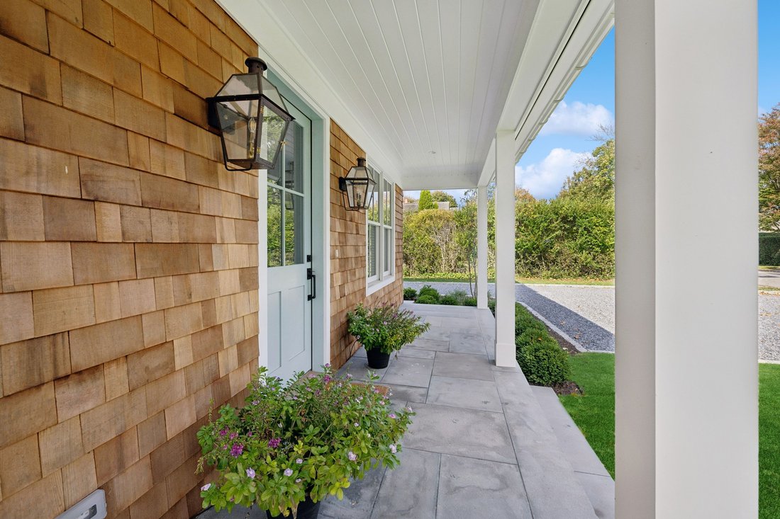 Southampton, New York, United States 2 - 16185082