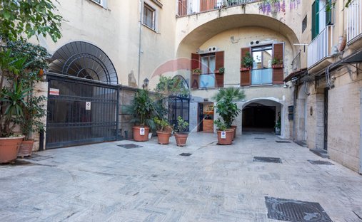 Apartment in Chiaia, Naples, Campania 1