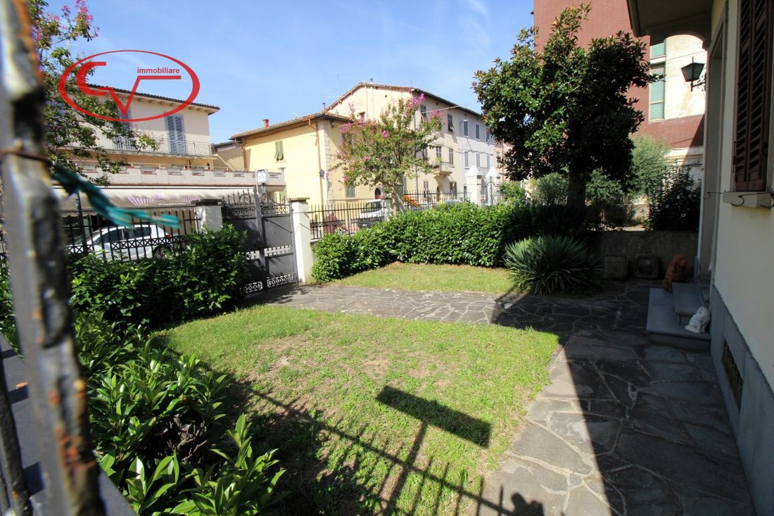 Villa in San Giovanni Valdarno, Tuscany, Italy 2 - 16185719
