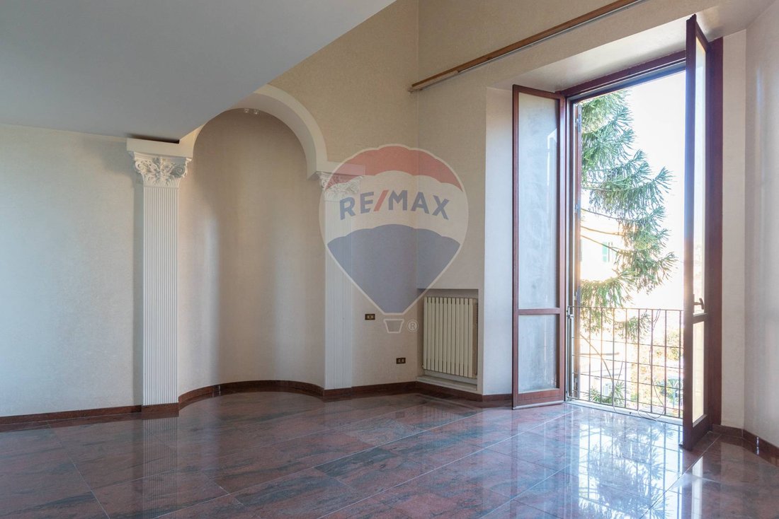 Apartment in Chiaia, Naples, Campania 4 - 16185050