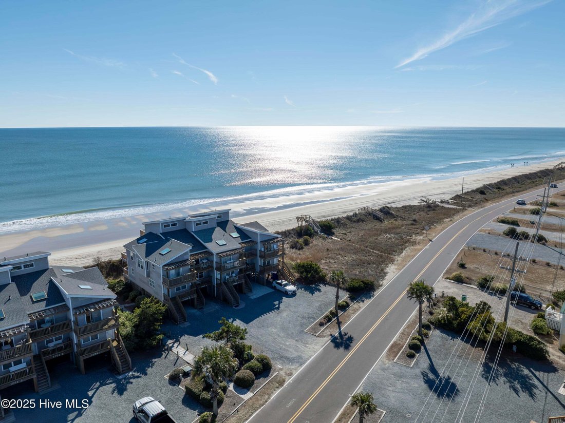House in North Topsail Beach, North Carolina, United States 3 - 16184253