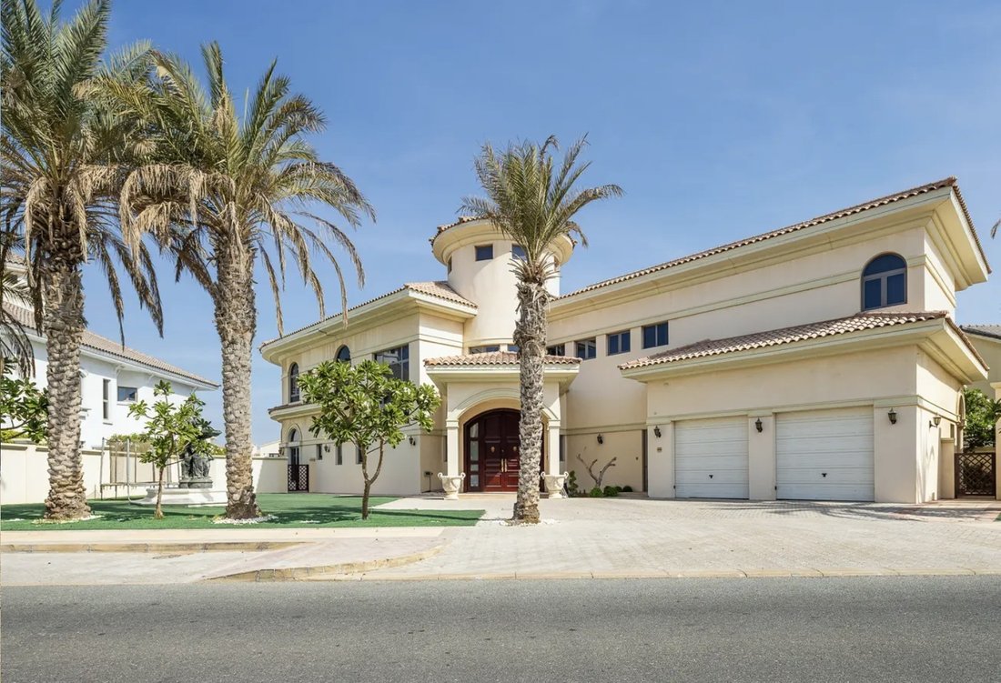Villa in Palm Jumeirah, Dubai, United Arab Emirates 1 - 16185994