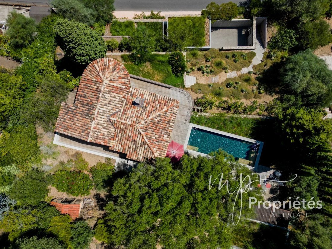 House in Nord Est, Bormes-les-Mimosas, France 2 - 16186131