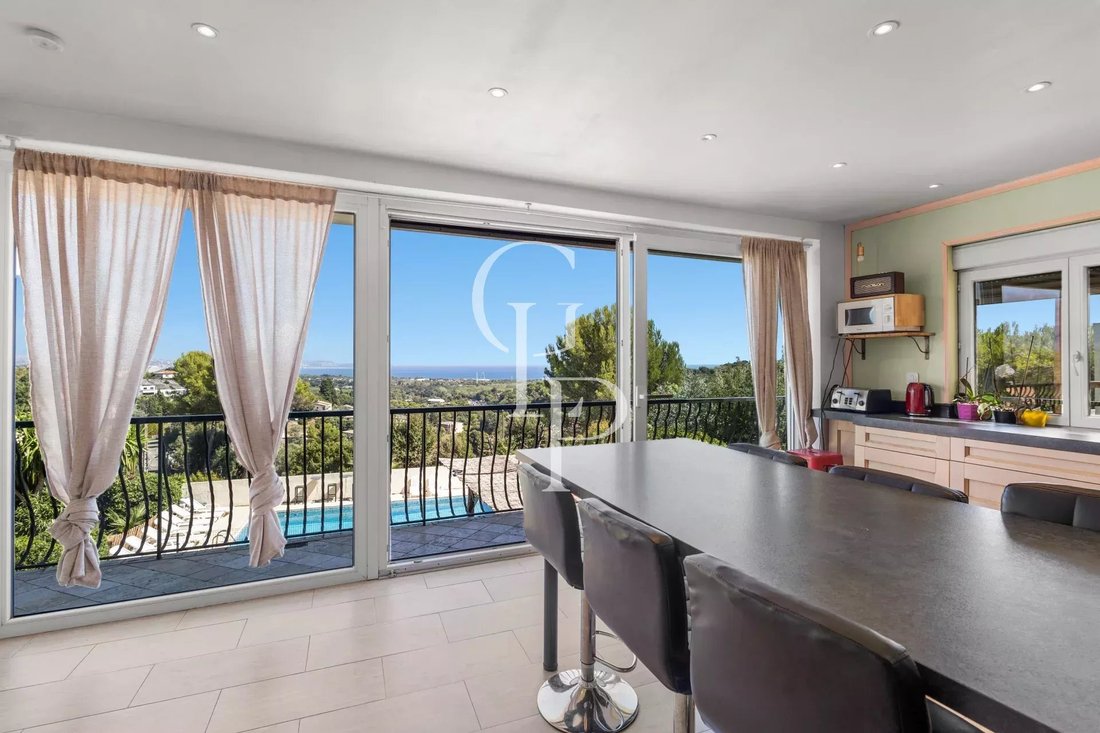 Villa in Les Cougoulins-Rastines, Antibes, France 5 - 16186690