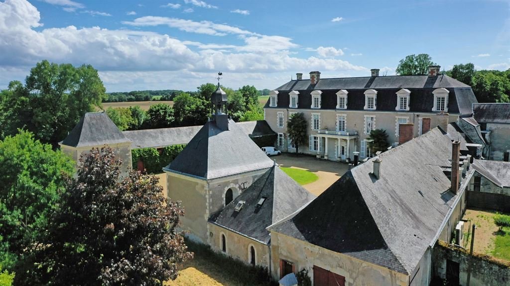 Whispers of Anjou: A 17th-Century Château’s Timeless Grandeur
