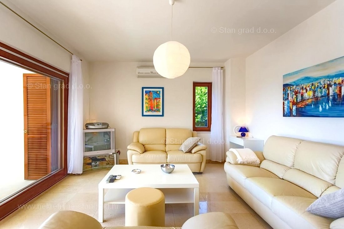 Apartment in Krk, Primorje-Gorski Kotar County, Croatia 1 - 16186675